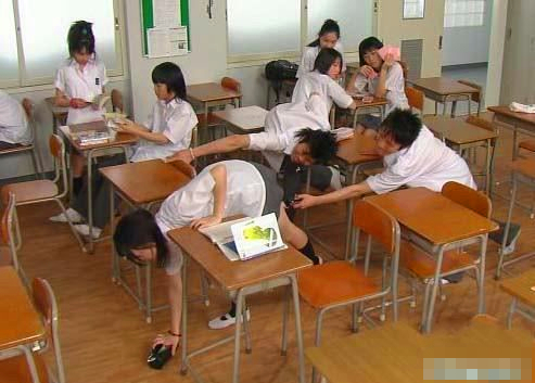 夏天穿裙子还是注意下吧，这能怨谁呢 2.jpg