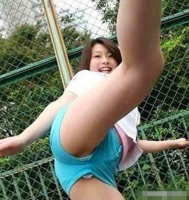 我踢~踢死你个畜生 3.jpg
